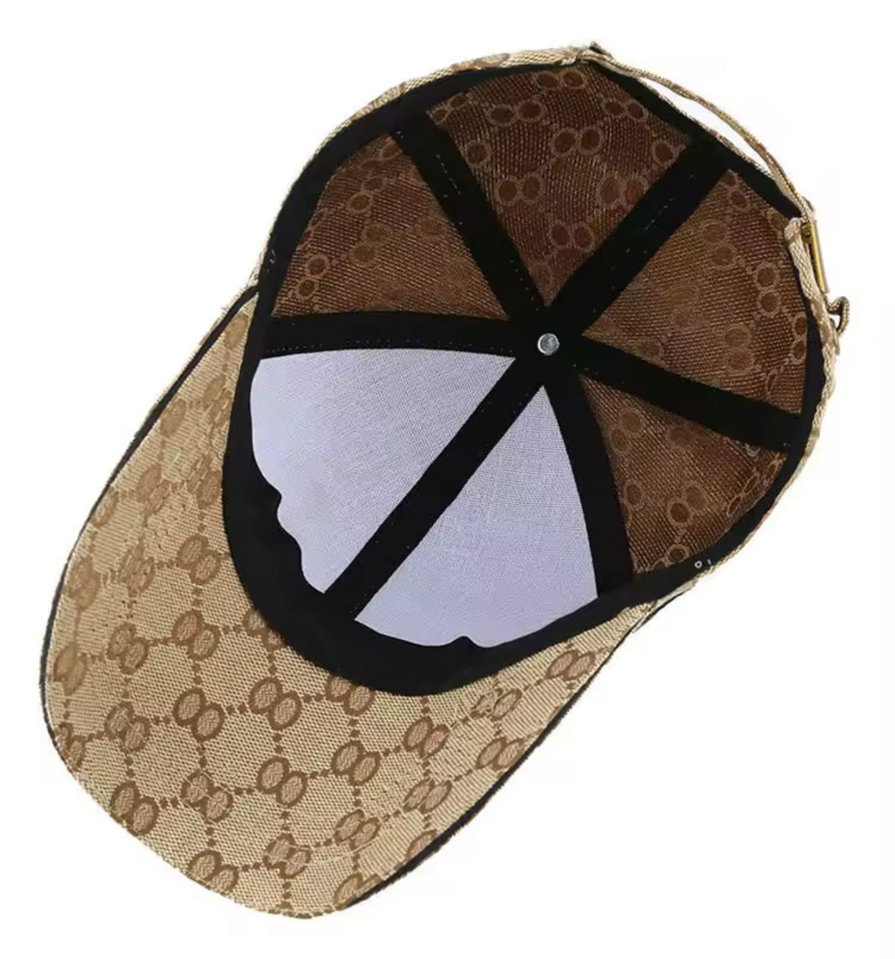 Casquette Élégance Urbaine – Design Monogram & Détails Iconiques