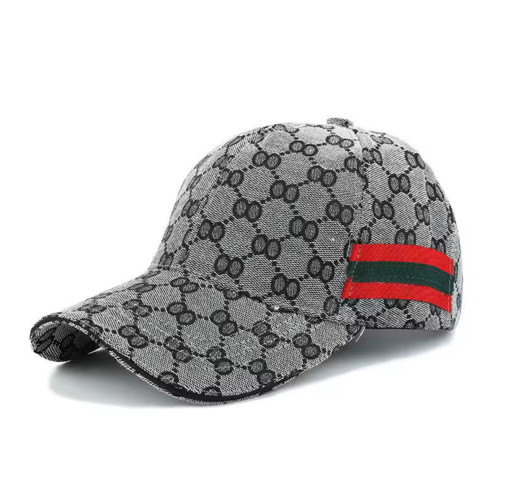 Casquette Élégance Urbaine – Design Monogram & Détails Iconiques